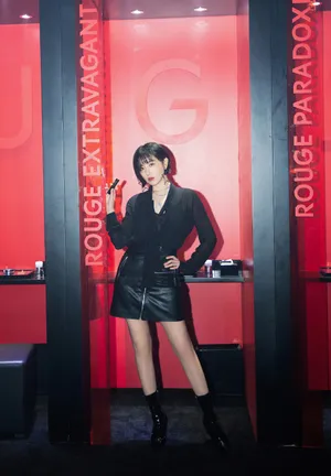 阚清子甜酷不羁写真图片_9