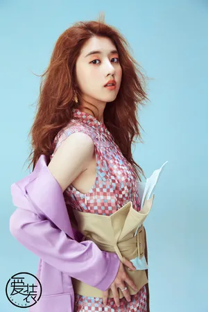 李凯馨甜美迷人写真图片_1