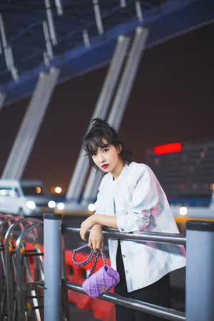 宋茜元气机场写真图片_2