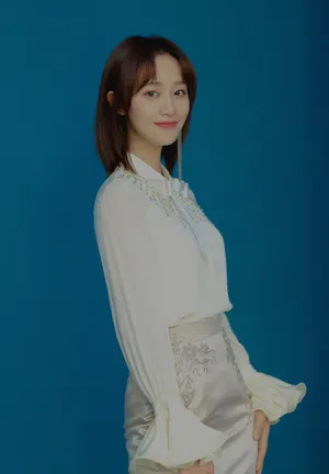 蓝盈莹优雅温婉写真图片_2