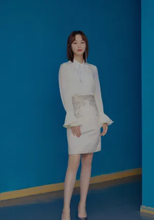 蓝盈莹优雅温婉写真图片_13
