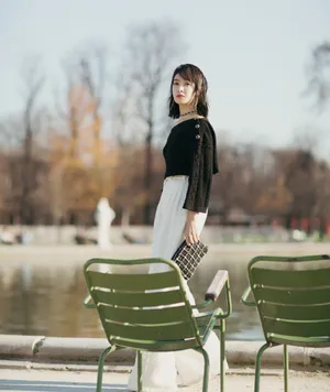 宋茜飒爽典雅写真图片_1