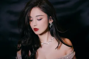 古力娜扎浪漫白裙性感写真图片_4