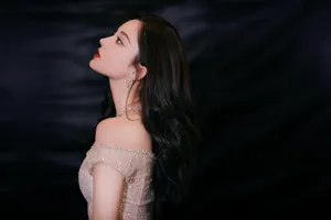 古力娜扎浪漫白裙性感写真图片_5
