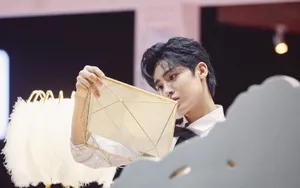 侯明昊《明星大侦探5》第五期图片_7