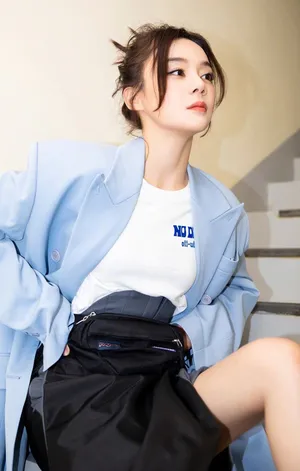 袁姗姗蓝色西装清爽写真图片_2