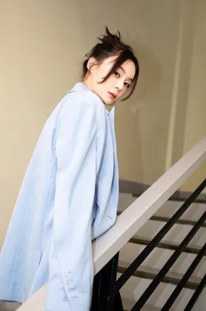 袁姗姗蓝色西装清爽写真图片_8