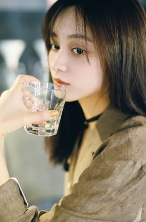 王一菲清新文艺写真图片_3