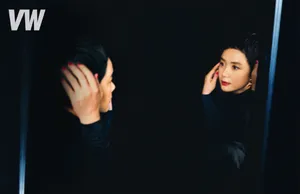 蒋雯丽黑色长裙复古写真图片_8