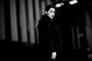 李沁暗黑系酷美写真图片