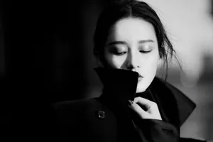 李沁暗黑系酷美写真图片_7