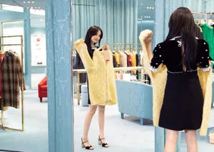 杨超越元气少女感活动图片