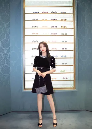杨超越元气少女感活动图片_3
