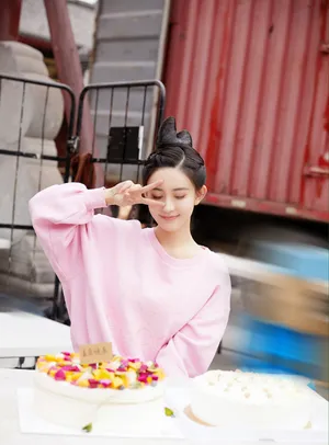 孟子义轻甜粉嫩生日写真图片_9