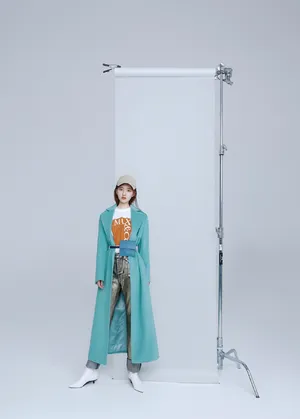 赵露思时尚摩登杂志写真大片_7