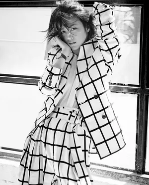 汤唯湿发酷美性感写真图片_5