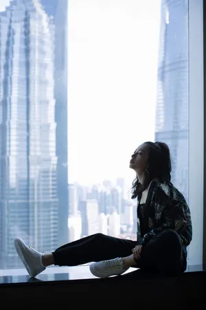 周雨彤运动风时尚写真图片_8