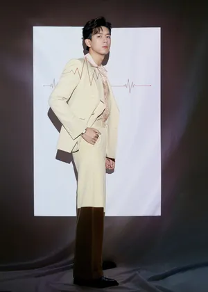 李现复古文艺型男写真图片_3