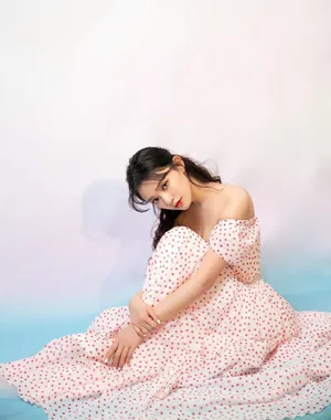 林允摆浪长裙性感迷人写真_8