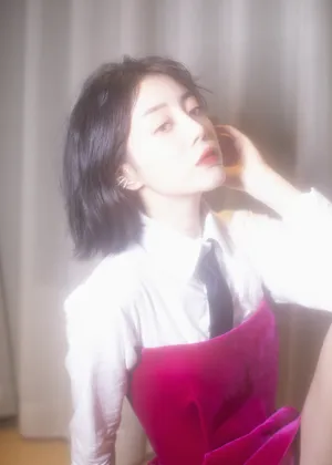 李溪芮优雅甜美写真图片_2