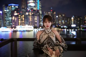 张嘉倪印花连衣裙仙气写真图片_8