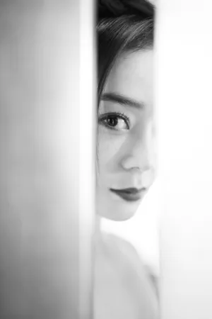 袁姗姗性感一字肩写真图片