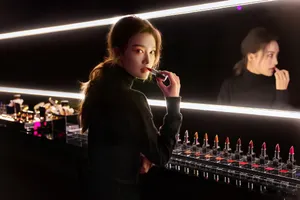 李沁酷美黑色系活动图片_4