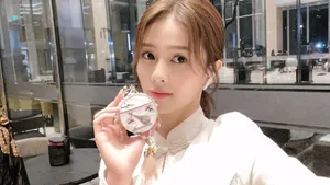 白鹿清秀俏皮写真图片_4
