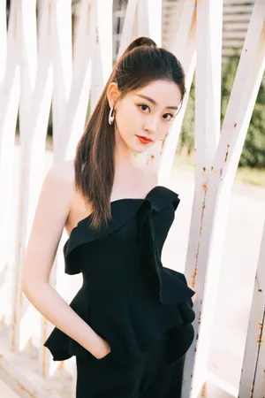 祝绪丹纯黑造型性感写真图片_3