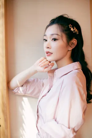 宋轶庆余年见面会甜美写真图片_5