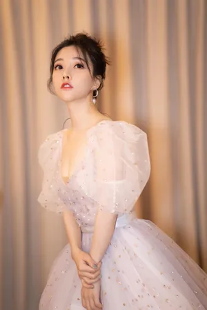 冯提莫仙气十足甜美性感图片_4
