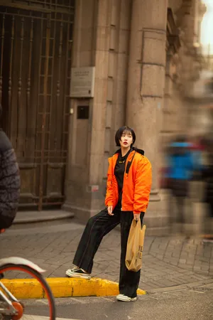 阚清子时髦个性街拍图片_7