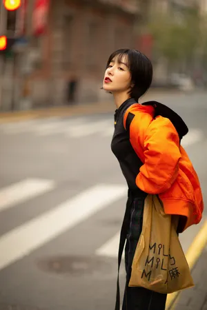阚清子时髦个性街拍图片_8