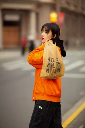 阚清子时髦个性街拍图片_9