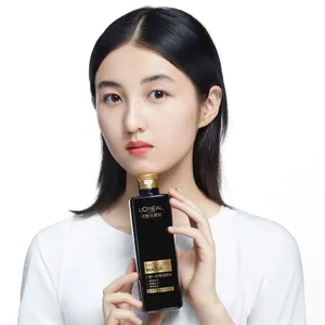 张子枫俏皮品牌代言写真图片_1