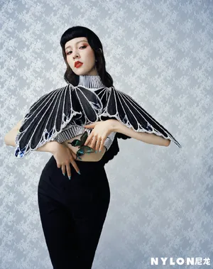 宋妍霏摩登复古写真图片_2