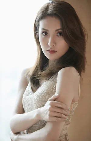 赖雨濛优雅知性写真图片