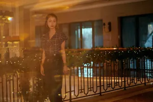 周雨彤复古时尚写真图片_4