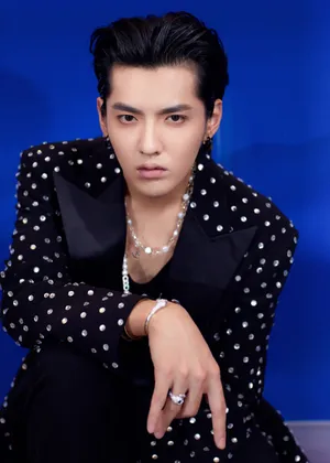 吴亦凡复古慵懒气质写真图片_5