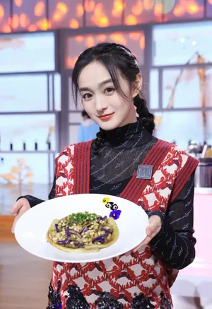 何泓姗《穿越时间的味道》剧照图片_4