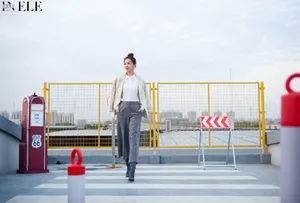 吴佳尼性感优雅写真图片_8