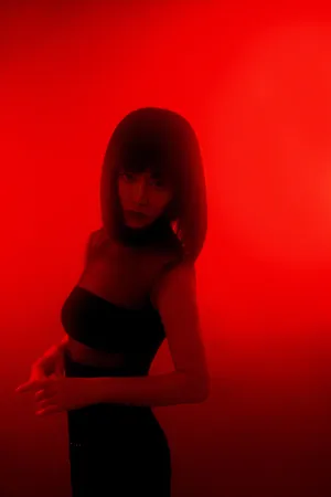 谭卓光影魅惑性感写真图片_5