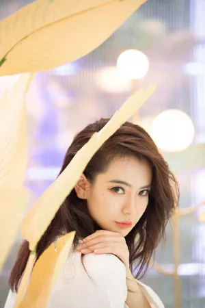 戚薇浴袍造型性感写真图片_8
