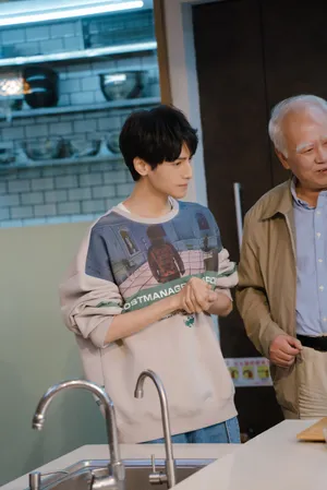罗云熙精致儒雅帅气图片_9