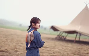 苏青清秀甜美旅拍图片