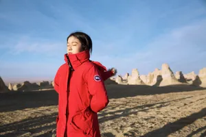 张雪迎明艳靓丽写真图片_5