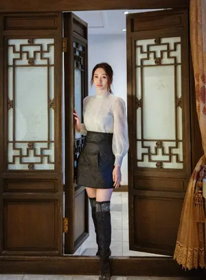 李小冉优雅随性写真图片_4