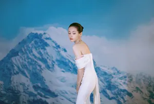 王子文优雅气质性感写真图片