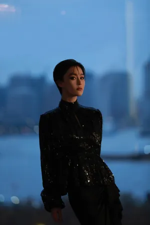 张馨予复古优雅写真图片_2