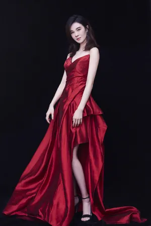 郁可唯优雅性感写真图片_5